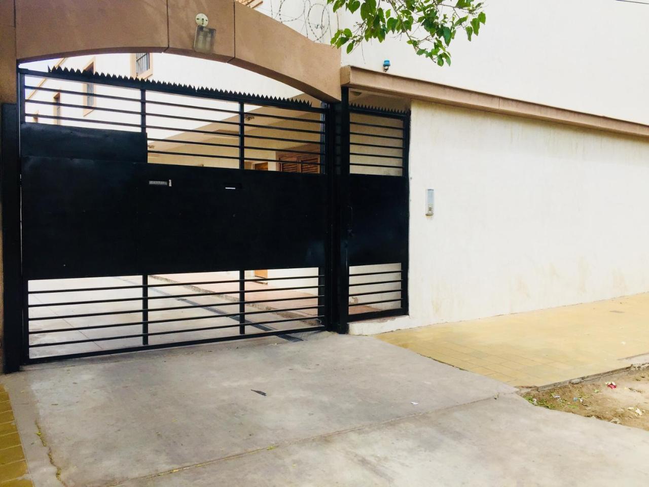 Excelente Duplex En Consorcio Privado C/ Cochera San Juan Kültér fotó